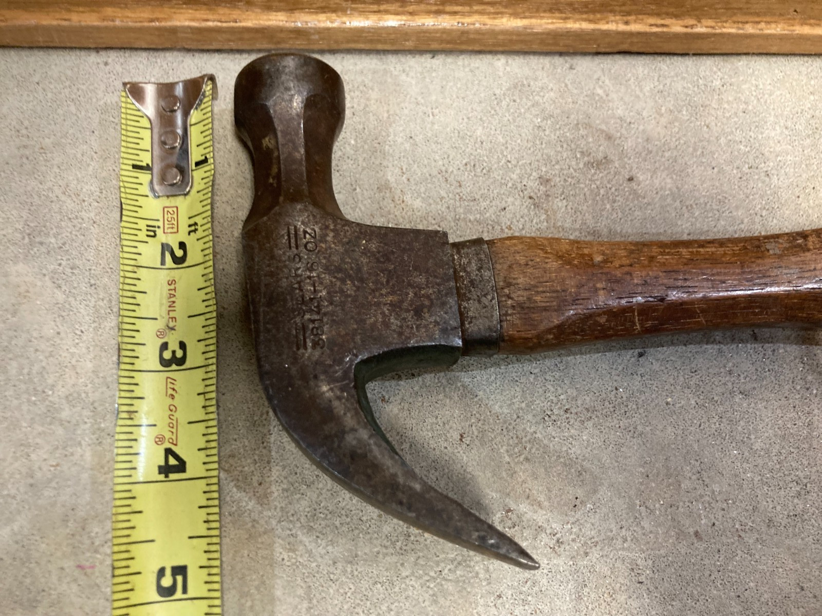 Vintage Craftsman Wooden HandleClaw Hammer 38141 16 Oz V Notch