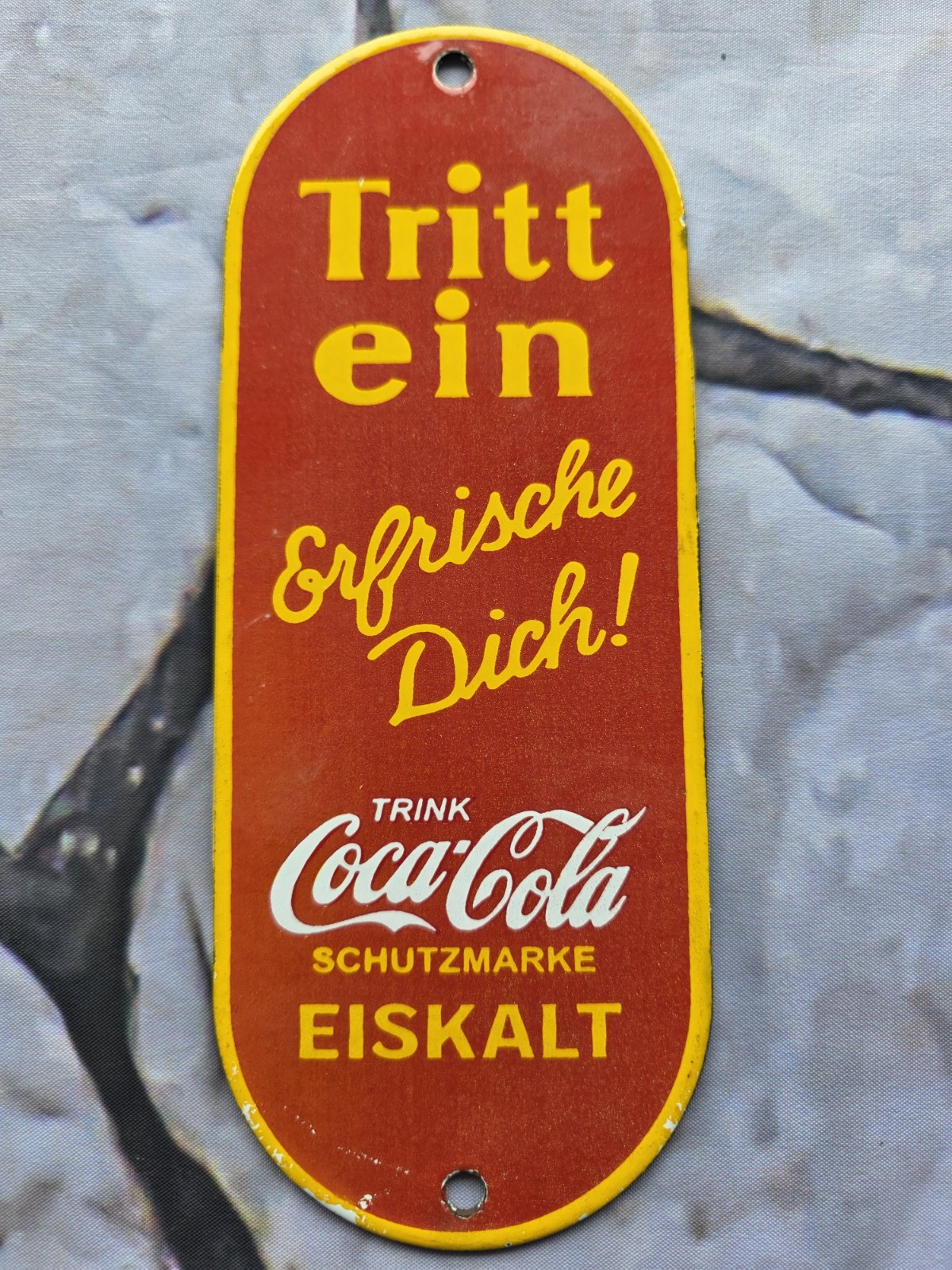 VINTAGE GERMAN TRINK COCA-COLA DOOR PUSH PORCELAIN SIGN  SODA COKE  6"x3.5"