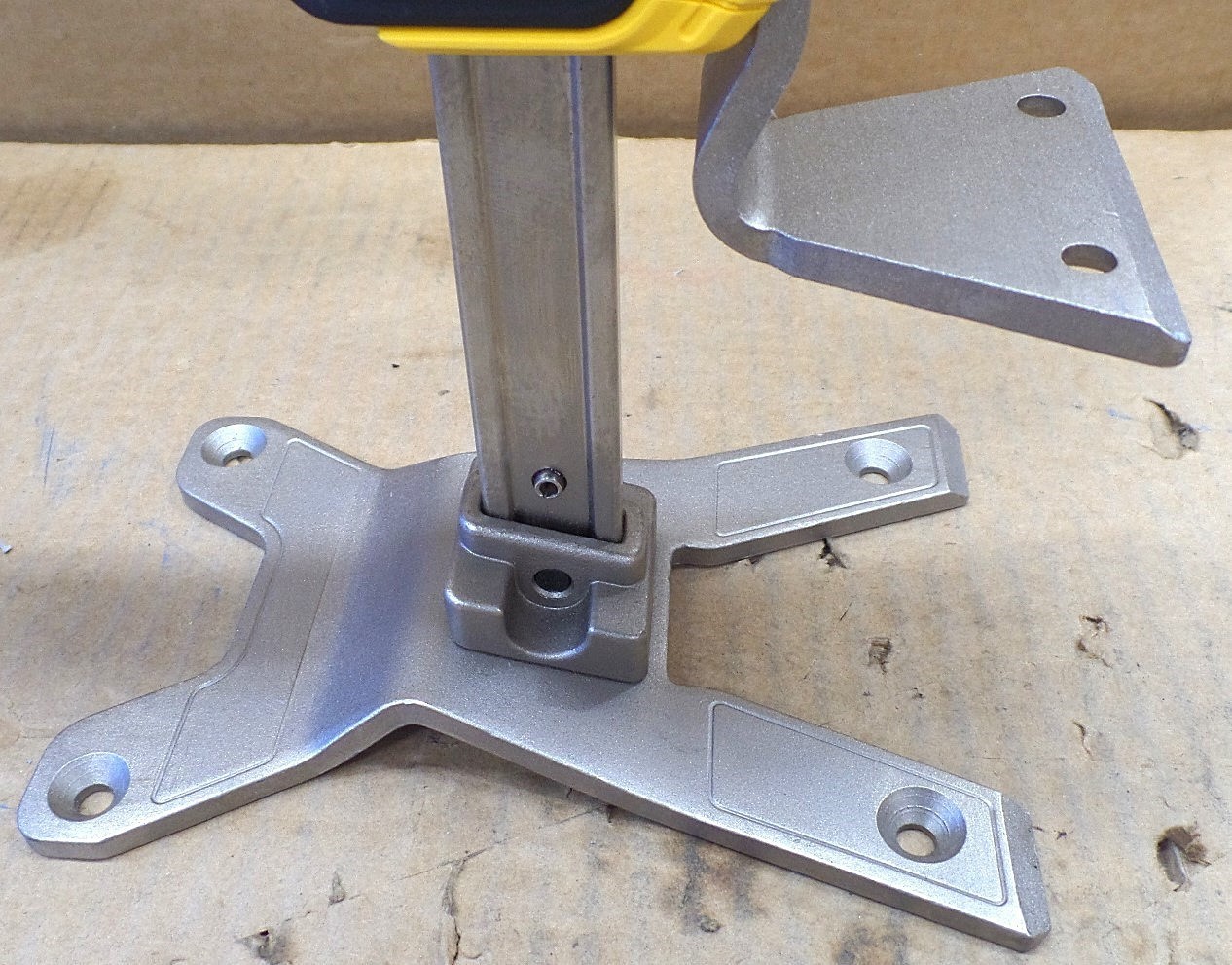 DEWALT DWHT83550 TOUGHSERIES CONSTRUCTION JACK SET, LIFT TO 340LBS-HEIGHT 8-3/4"