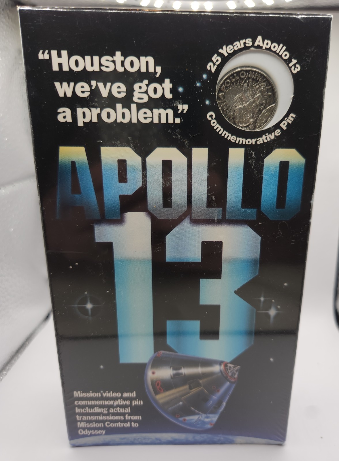 Apollo 13 VHS Tape 1995 with 25th Anniversary Commemorative Pin BRAND NEW!!