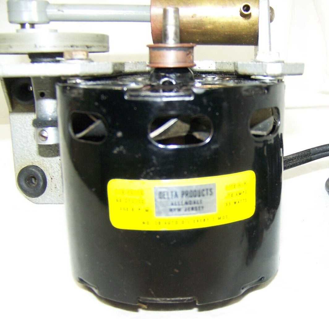 Vintage DELTA DELUXE PISTON PUMP Aquarium Piston Air Pump