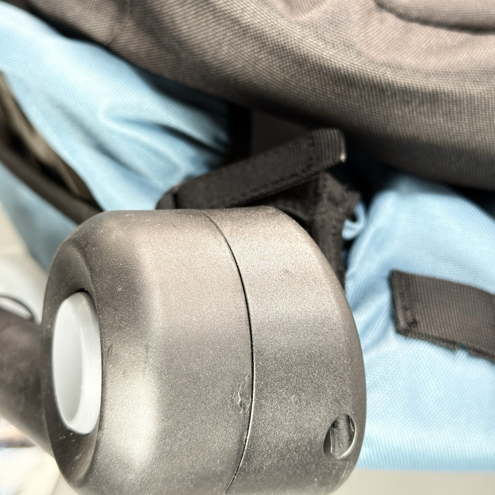 Thule Courier Convertible Bike Trailer & Stroller, Agean Blue-Black