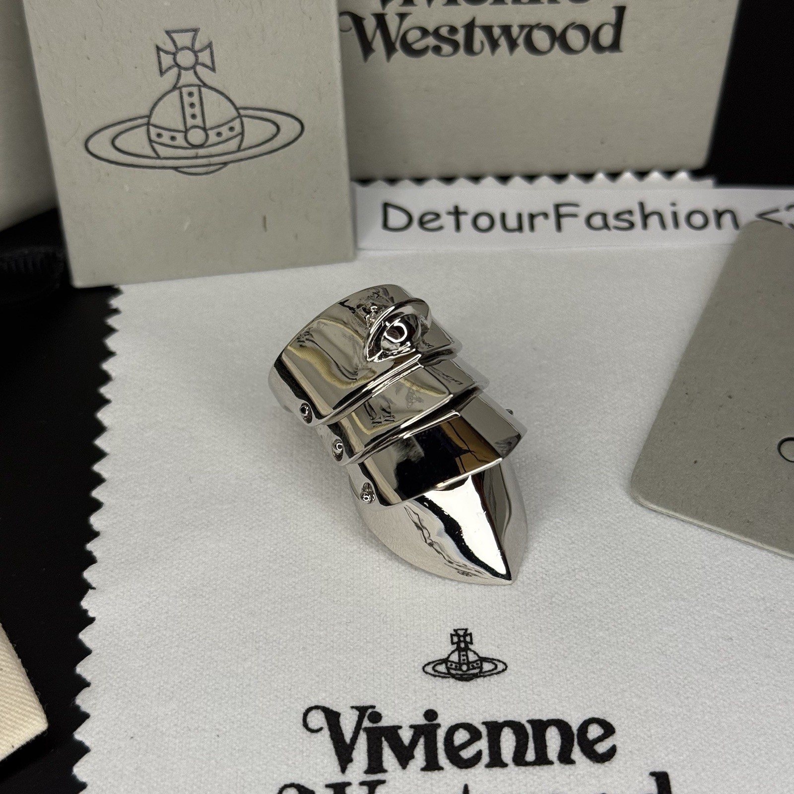 Vivienne Westwood Silver Metal Armor Ring Size 6-8 WITH BOX