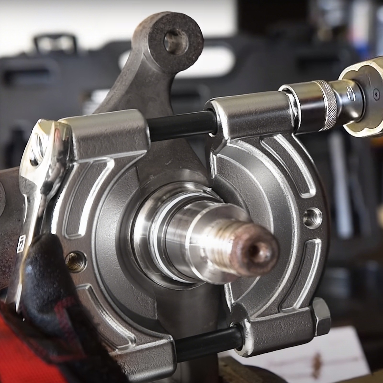 VEVOR 14 PCS Bearing Puller Set Bearing Separator Splitter Tool with Case 5 Ton