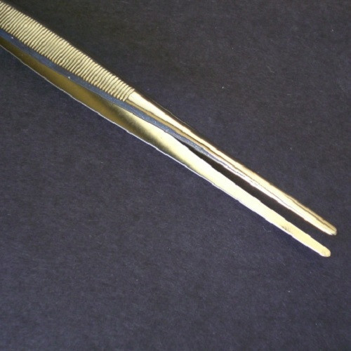 Showgard Tong #902 Point Tip 6" Professional Length With Blue Plastic Case