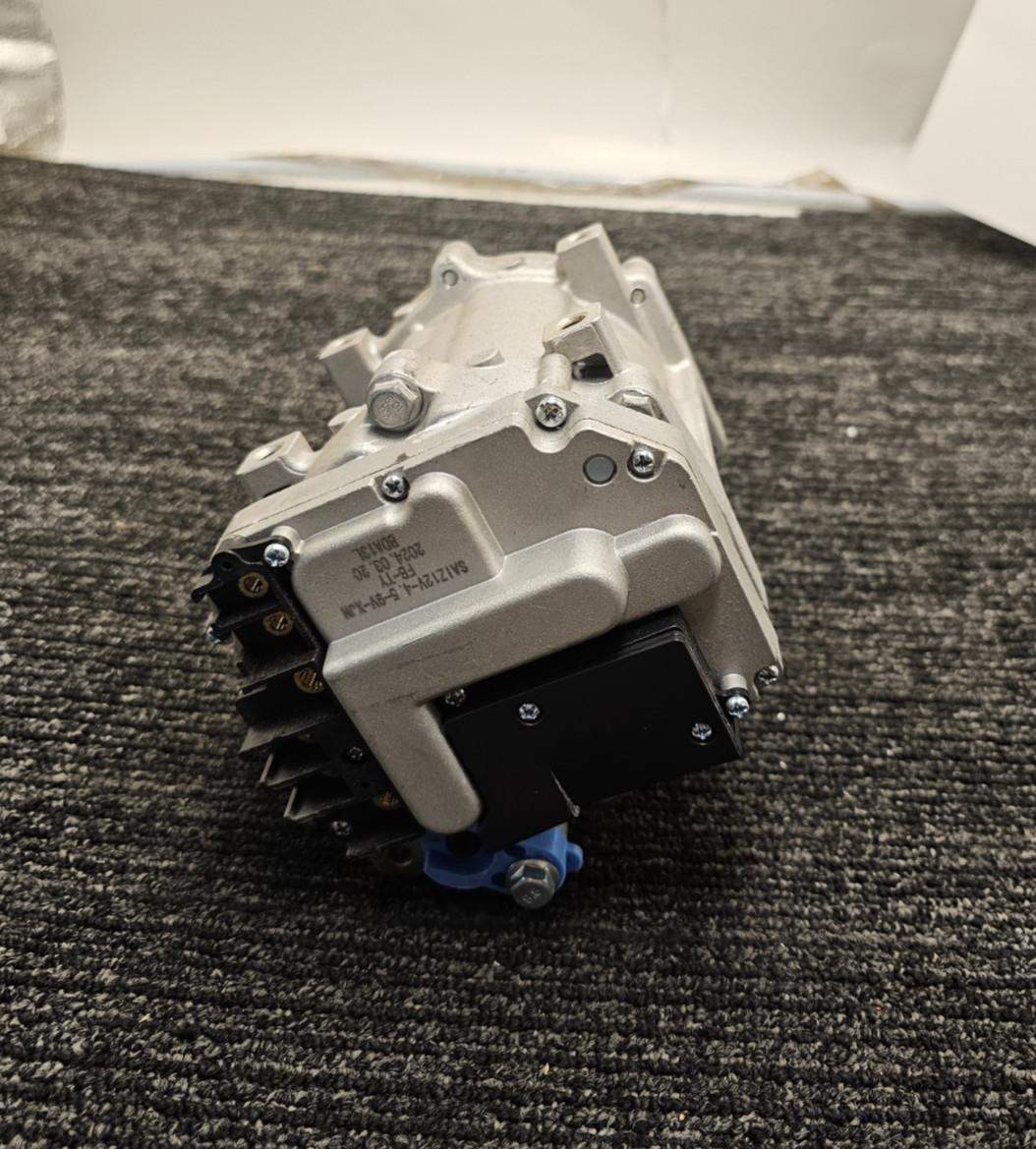 A/C Compressor 20CC12V600W Universal Electric SAIZ12V-4 5-9V-XJN FB-TY BDA13L