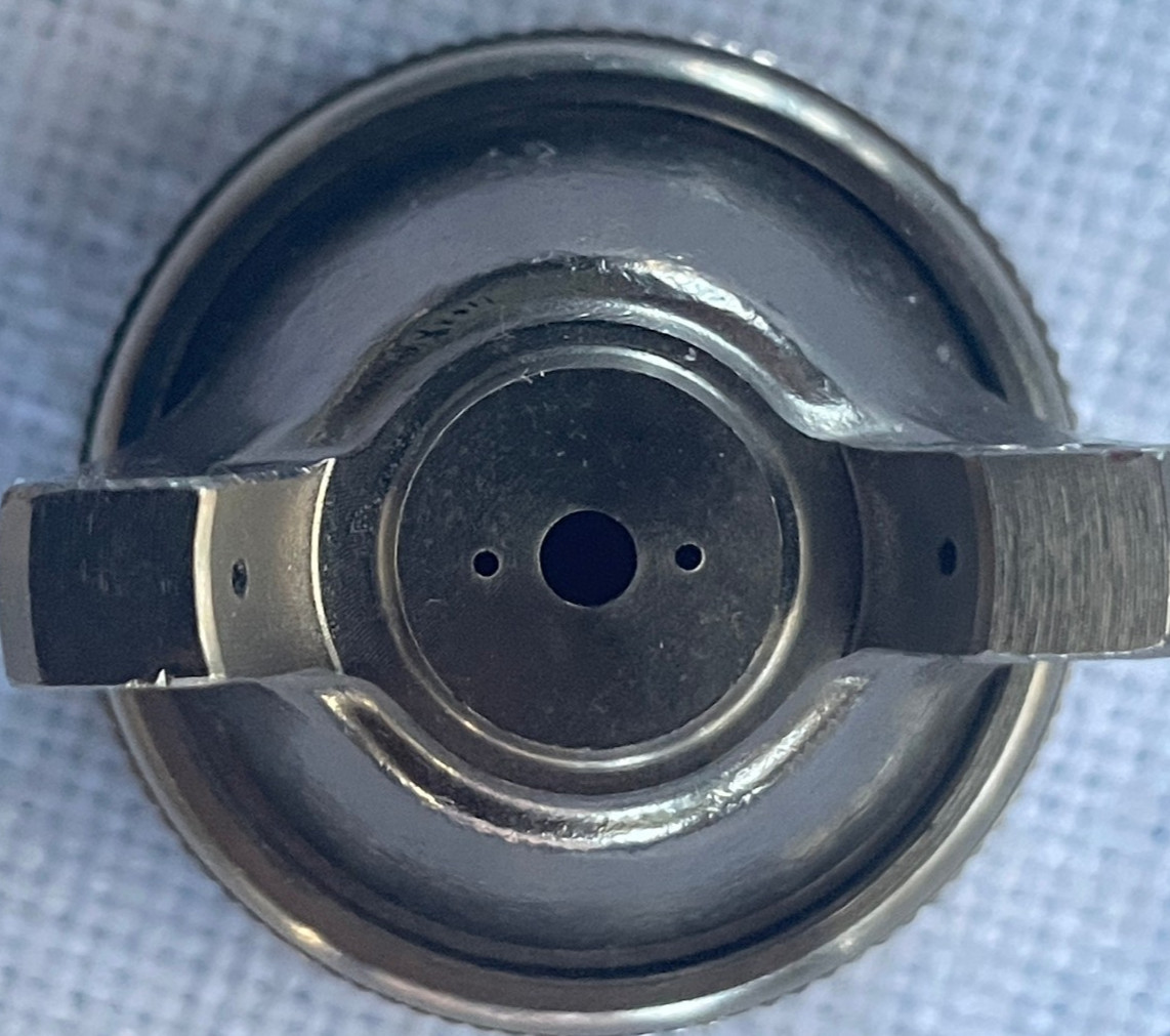 Binks 2100 Pressure Feed Conventional Spray Gun