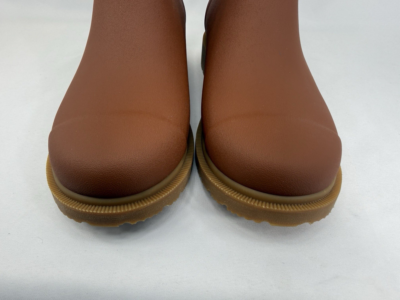 Merry People Bobbi Chelsea Ankle Rain Boots Unisex Rust Sole