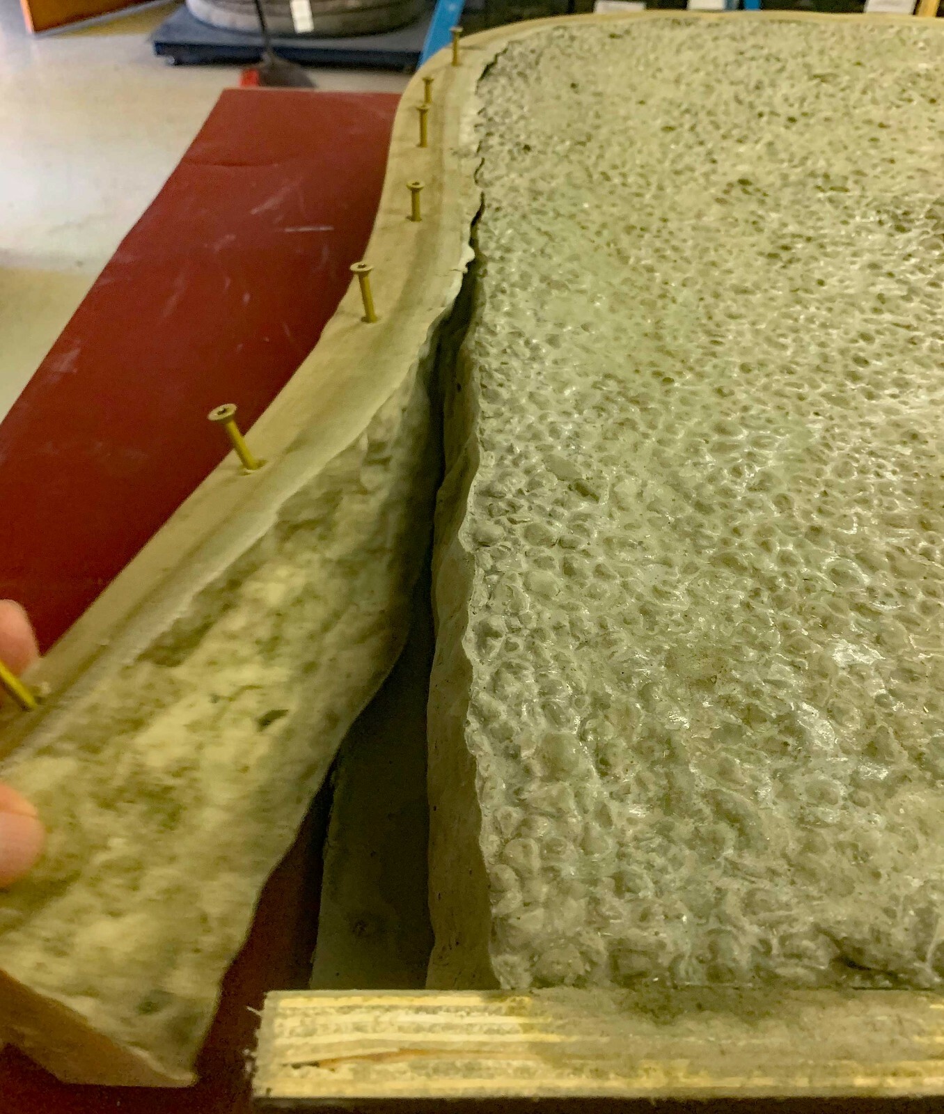 Stone Master Molds Chiseled Edge Concrete Countertop Edge Form Liner 10'x3"