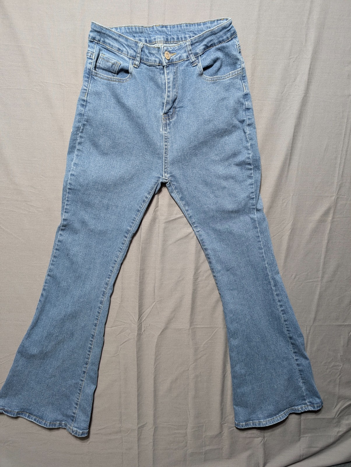 High Rise Flare Jeans with Floral Embroidery - Women’s Large - Y2K Stretch Denim