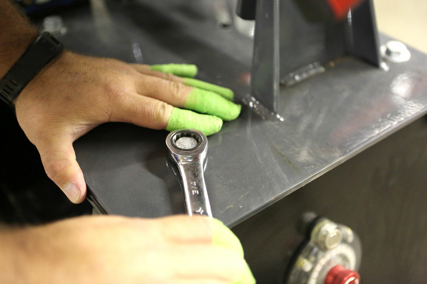 BANTEX COHESIVE GAUZE FINGER PROTECTION TAPE GREEN 3/4" X 30 Yd. #1230 (1 ROLL)