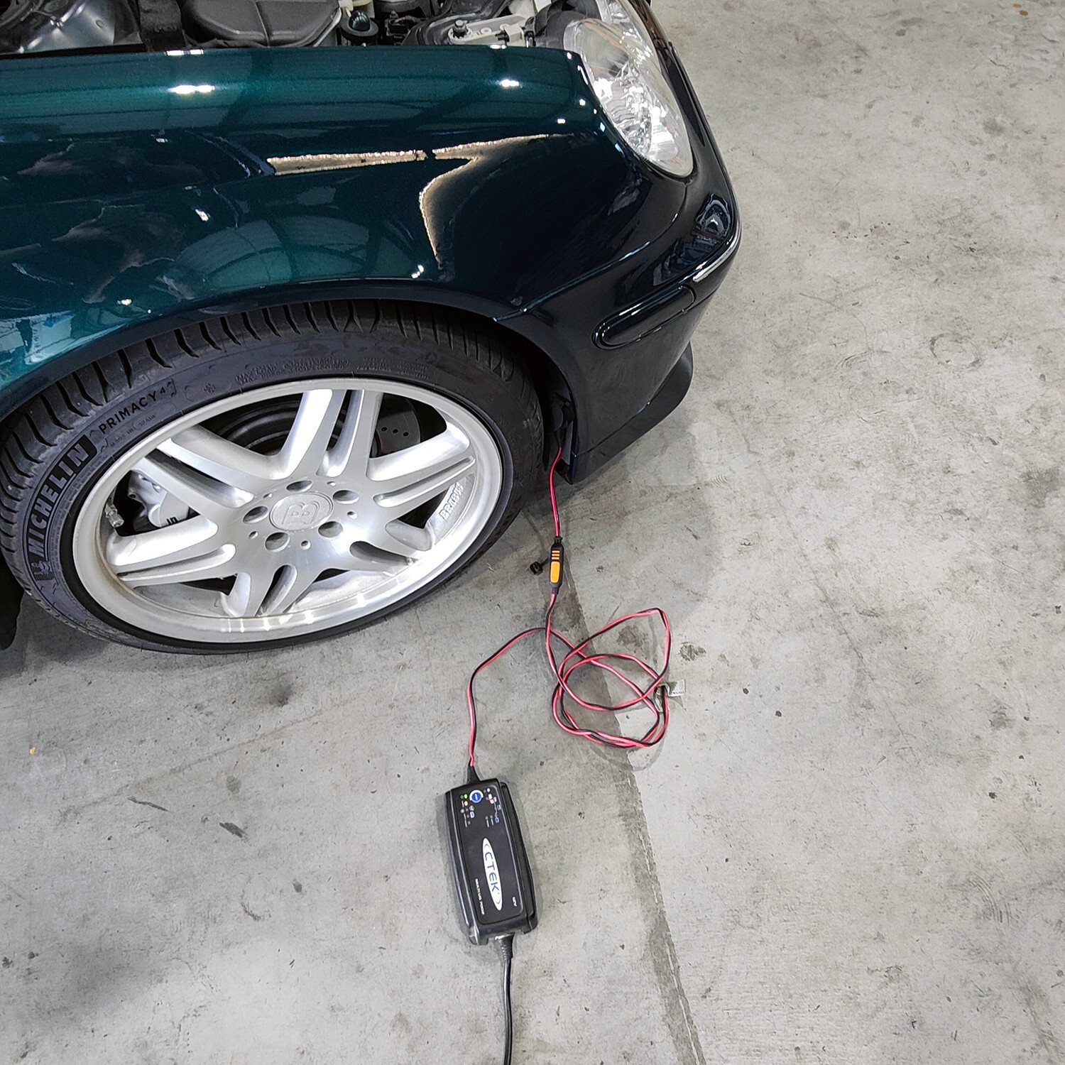 Magnetic Charging Port Mounting Kit for CTEK Chargers: Mercedes-Benz Porsche BMW