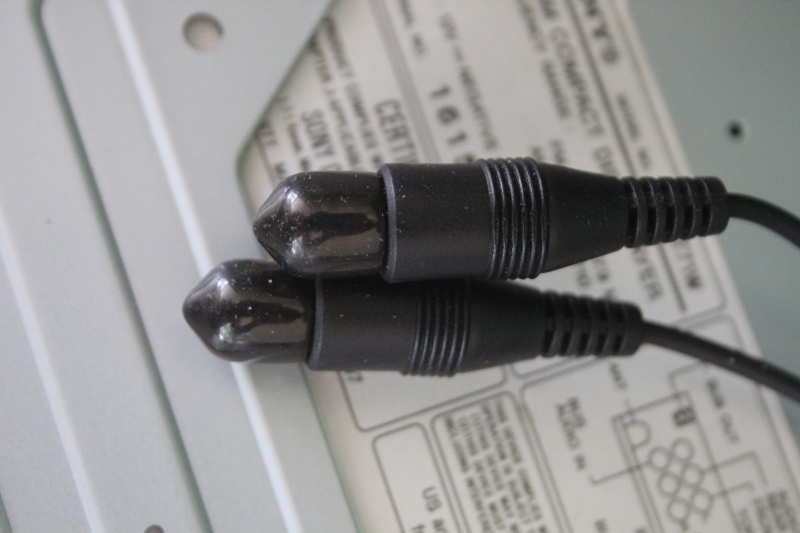 SONY CDX-GT71W CD RECEIVER IN-DASH RADIO + REMOTE + HARNESS NEW NO BOX