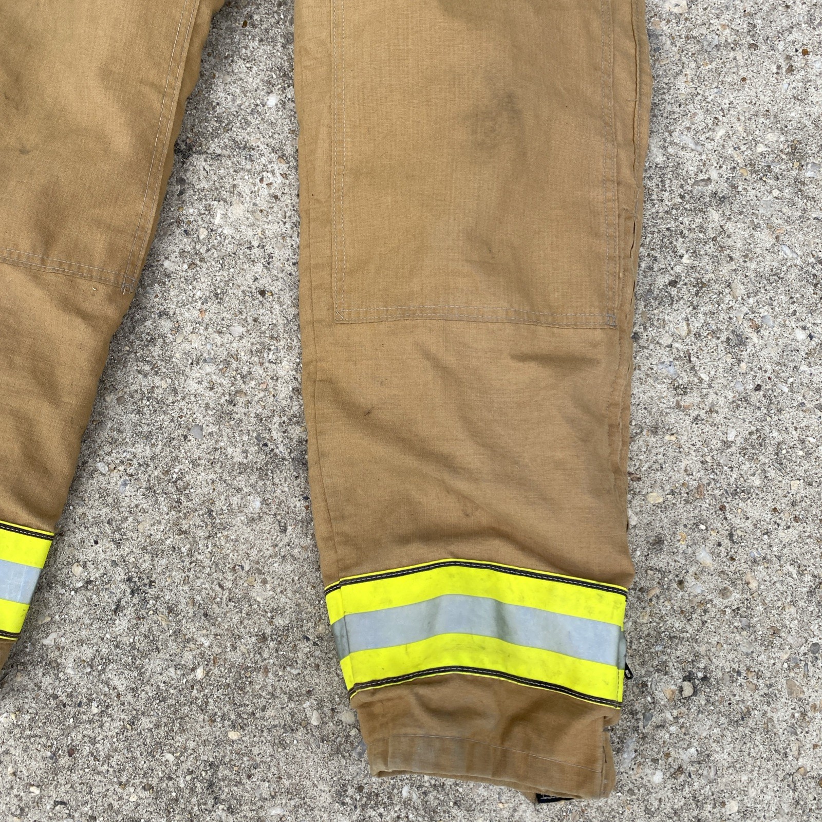 Globe Lifeline Technical Rescue Extrication EMS PANTS Medium 34 X 32 Length