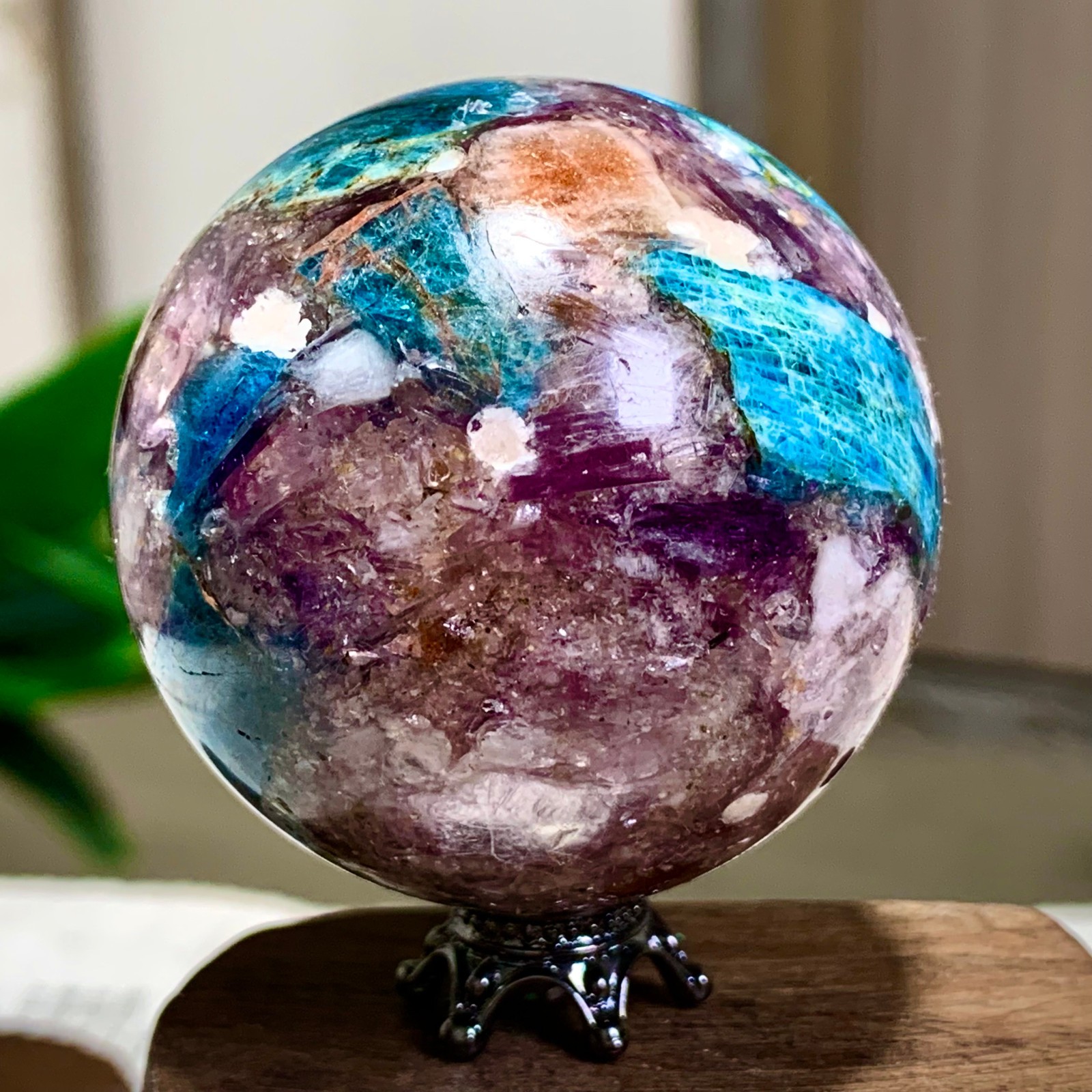 132G Natural Blue Aptite +Sun Stone purple lepidolite Sphere mineral sample