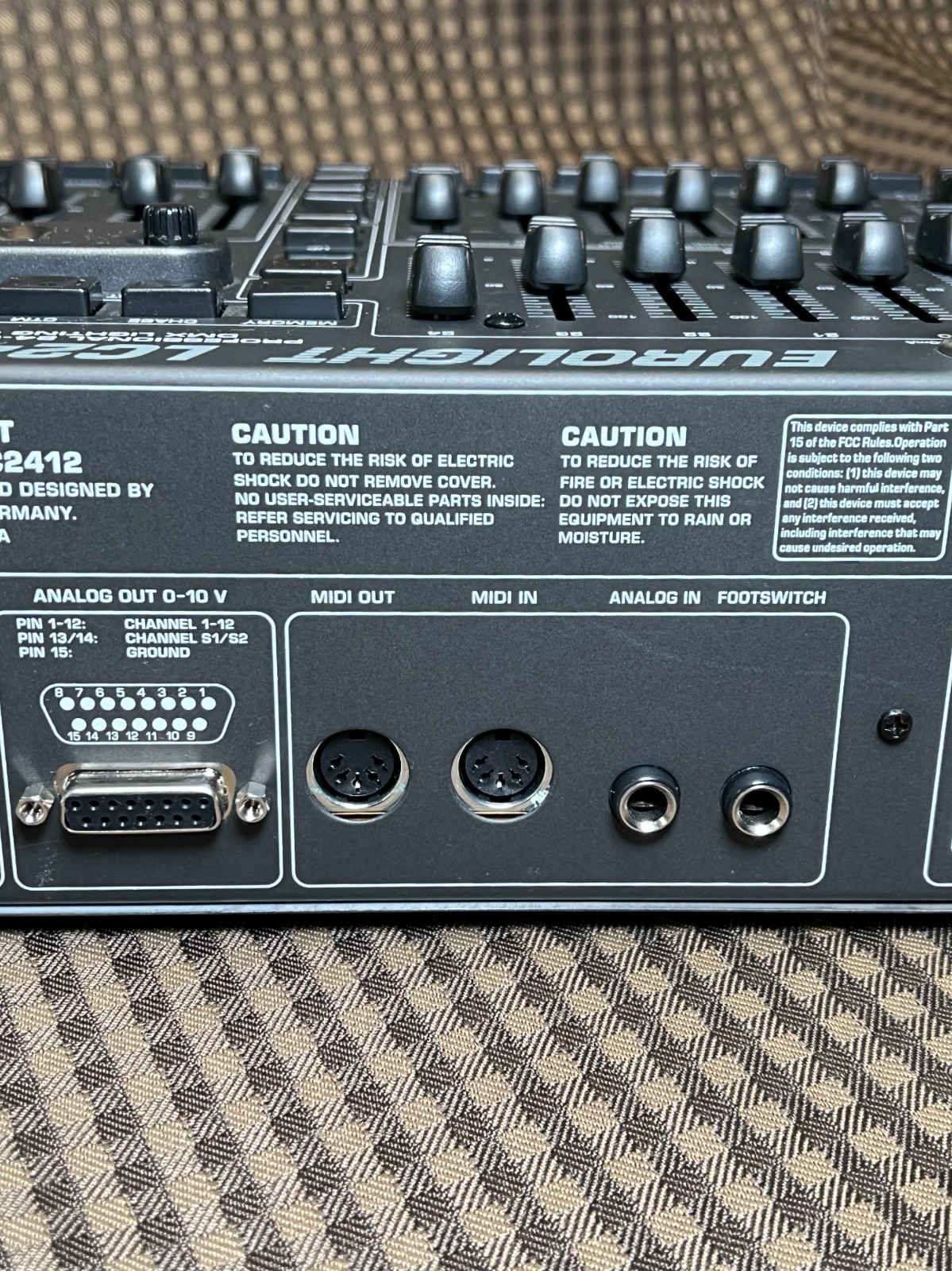 Behringer Eurolight LC2412 Professional 24 Channel DMX Lighting Console + Cables