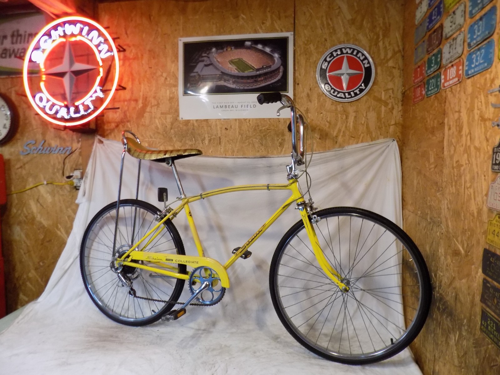 1975 SCHWINN COLLEGIATE 5-SPEED STINGRAY MANTA RAY FASTBACK SPORT VINTAGE BIKE!
