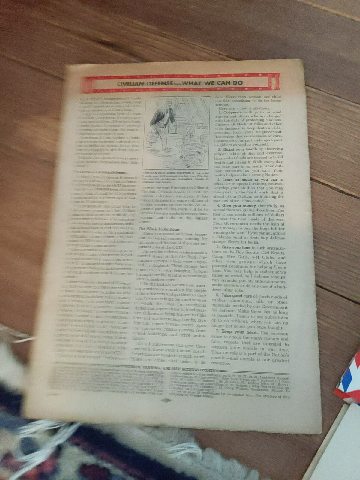 WORLD WAR II LOT BOOKS, GUIDE'S, POSTCARDS, PHOTOGRAPHS, & ENVELOPE RARE VTG