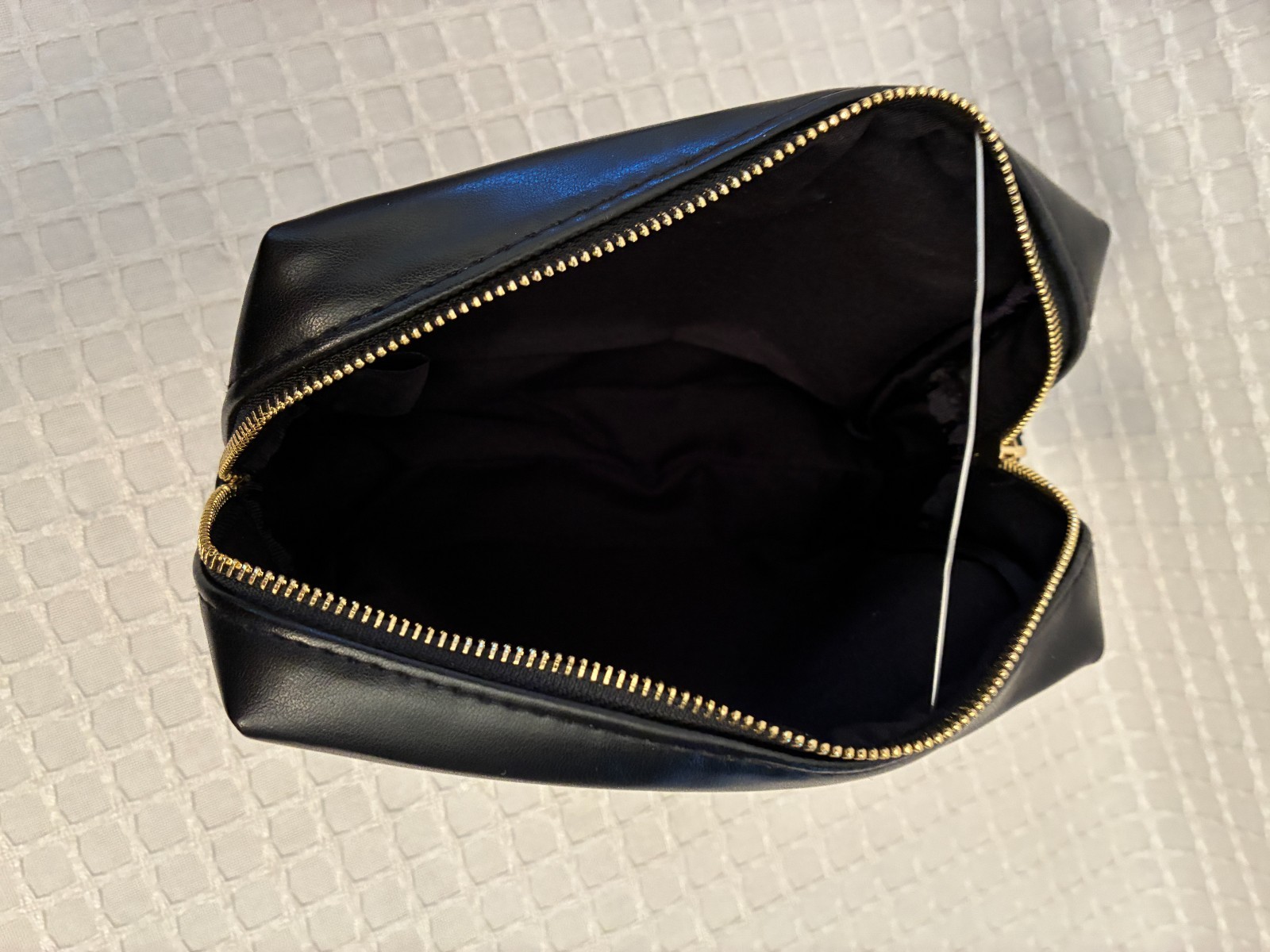 Yves Saint Laurent Beaute’ Cosmetic Travel Pouch, Black. New with Tag