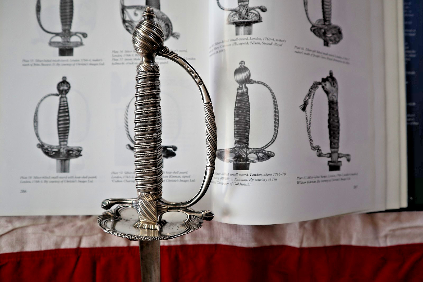 REVOLUTIONARY WAR BRITISH SILVER HILT SMALL SWORD HALLMARKED CIRCA 1770