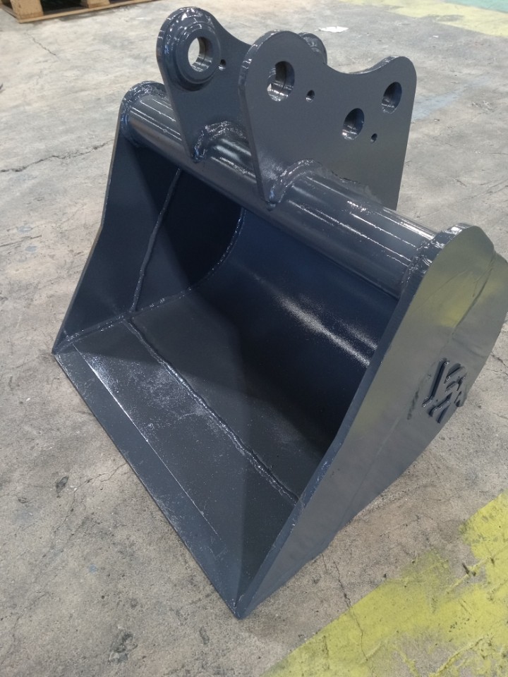 24 Inch Ditching Bucket For 5,000 - 6,000 Lb Excavators