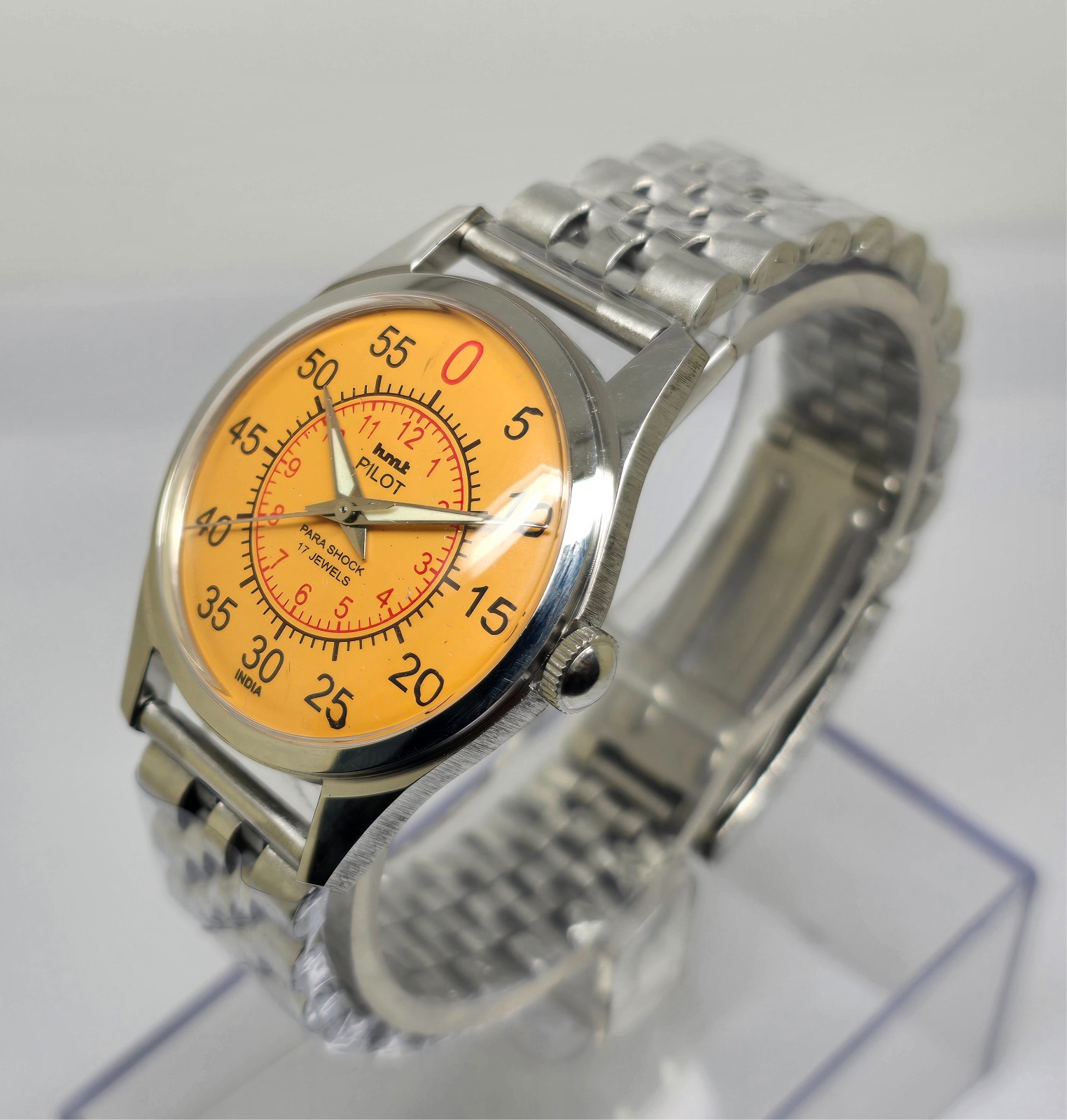 Vintage Hmt Pilot Yellow Dial 17 Jewels Mechanical hand winding Transparent Back