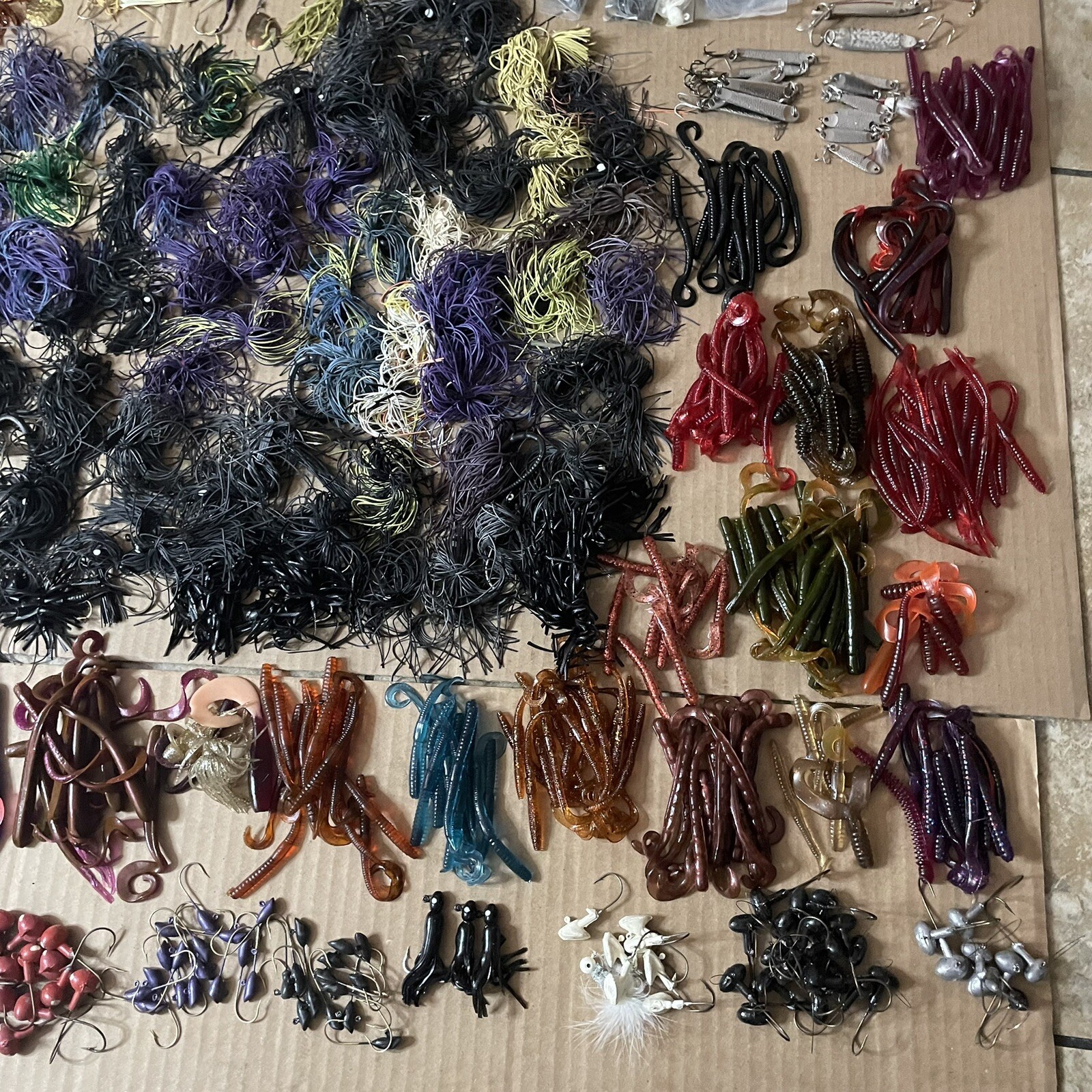 Vintage Fishing Lot Jig Heads Spoons 3 Tackle Boxes Plano Fenwick 100s Of Pcs