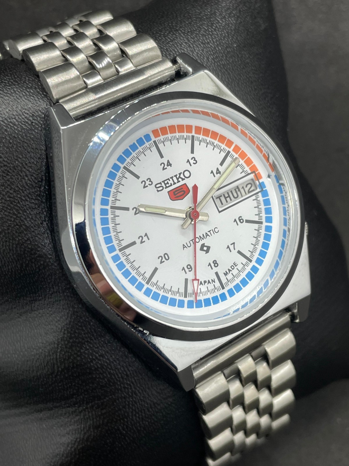 Vintage Refurbished Seiko 5 Automatic Day/Date Japan Men's Wrist Watch