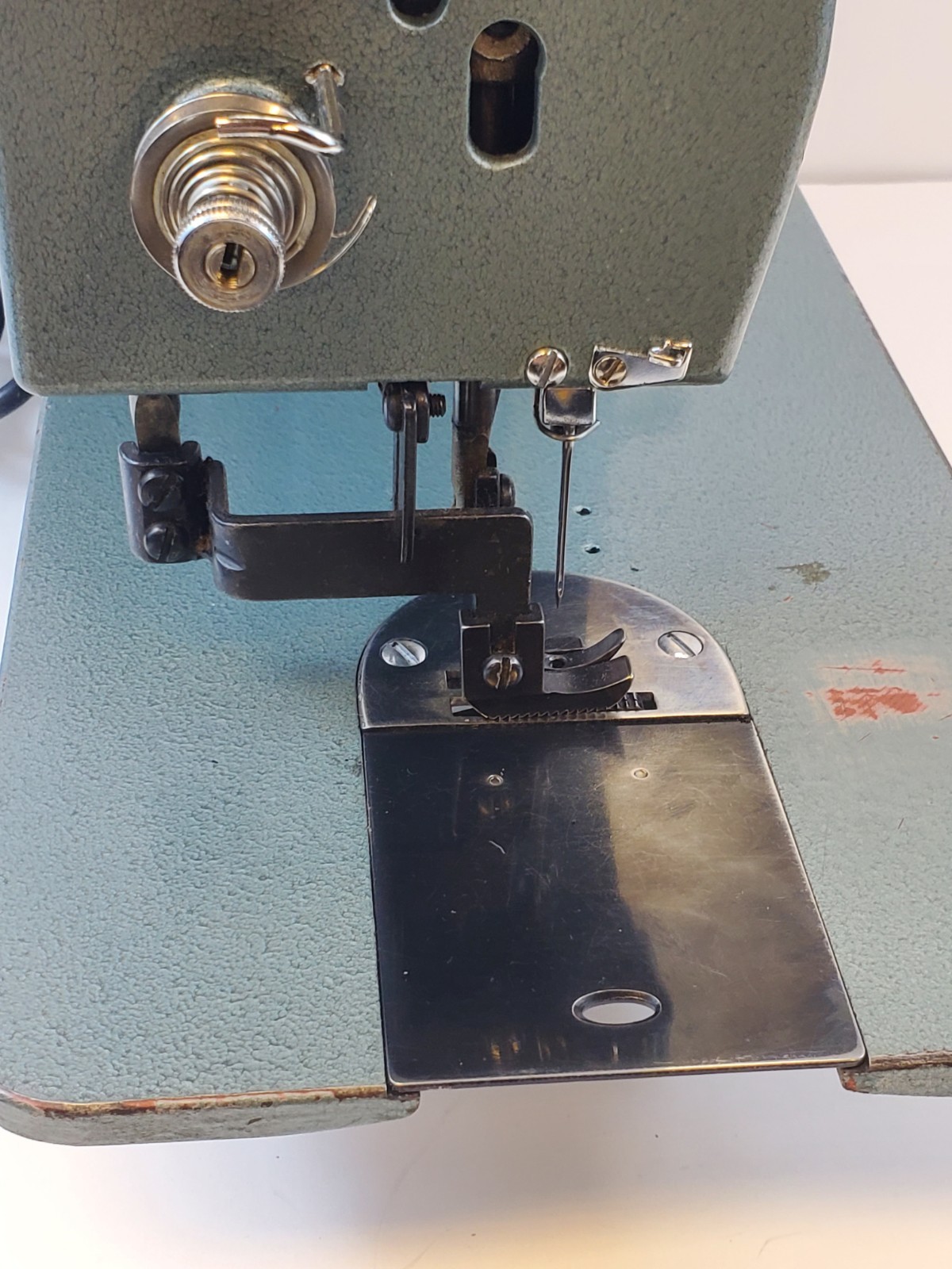 Vintage THOMPSON PW-200 Mini Walking Foot Sewing Machine (Please Read)