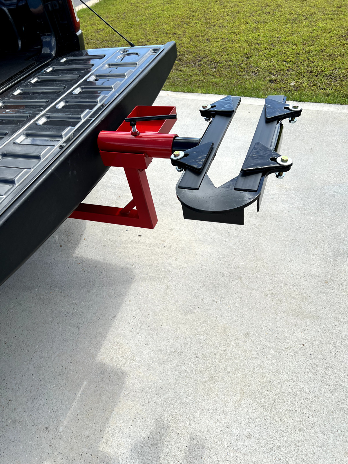 Hitch Mount Lower Unit Stand 360 degree turn - Boat Shop Tools