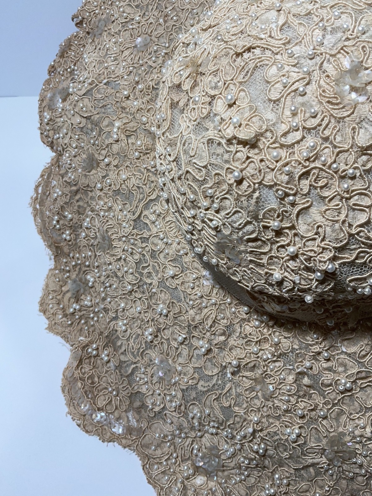 Pearl beaded sequined & corded Chantilly lace dark ivory wedding hat VNT 1983