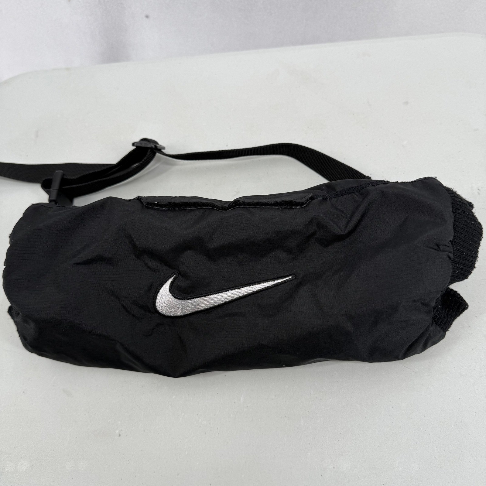 Nike Pro Hyperwarm Swoosh Logo Adult Black Hand Warmer Belted w/Pocket Thermal