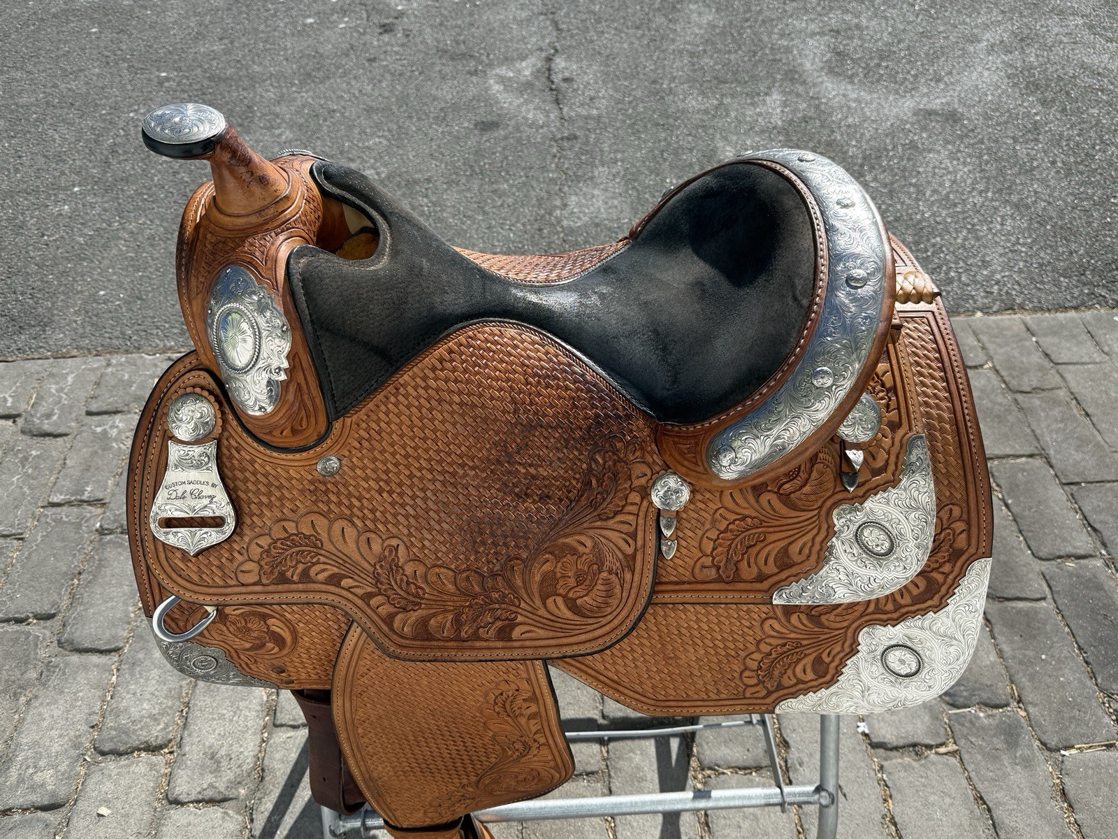 Dale Chavez 16” Western Show Saddle