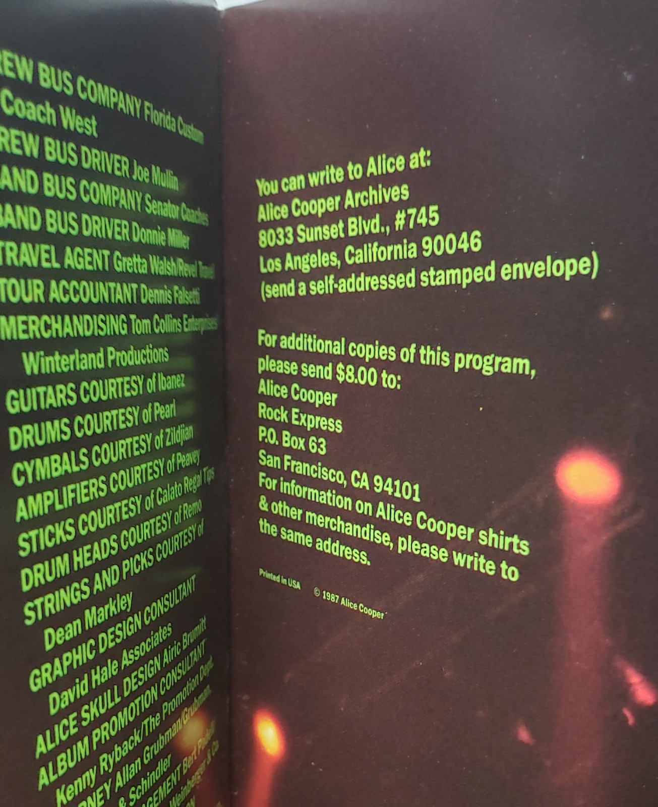 Alice Cooper Vintage 1987 Raise Your Fist and Yell Concert Tour Program Nice!