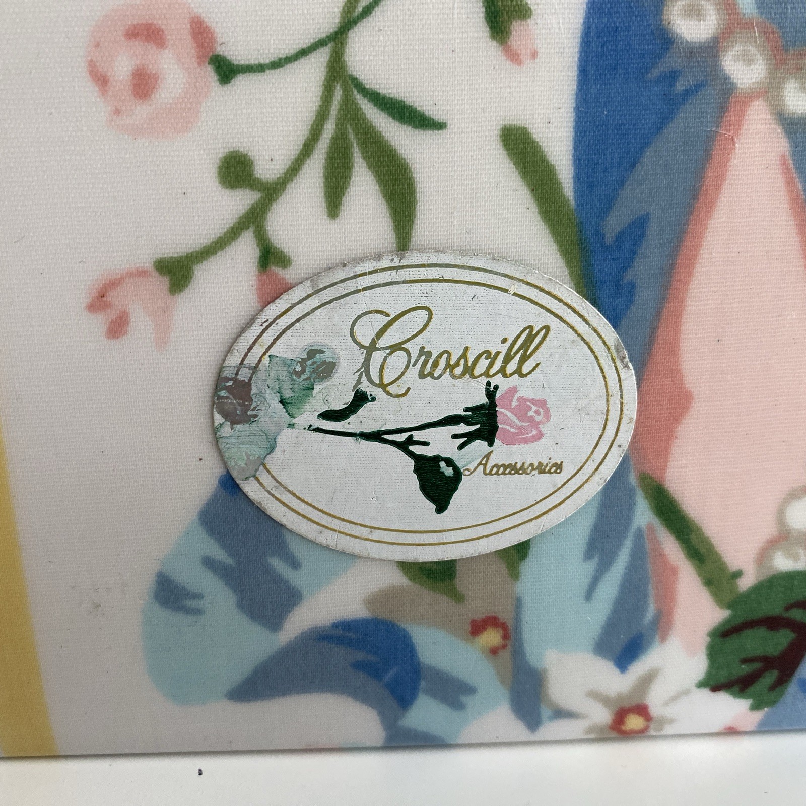 Croscill Princess Madison Bathroom Accessory For Tumbler Toothbrush Toothpaste