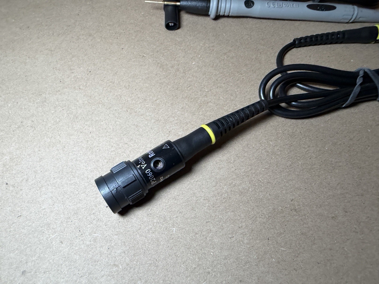 ZT-702S Digital Oscilloscope Multimeter AC DC Voltmeter Ammeter Ohmmeter 10MHz