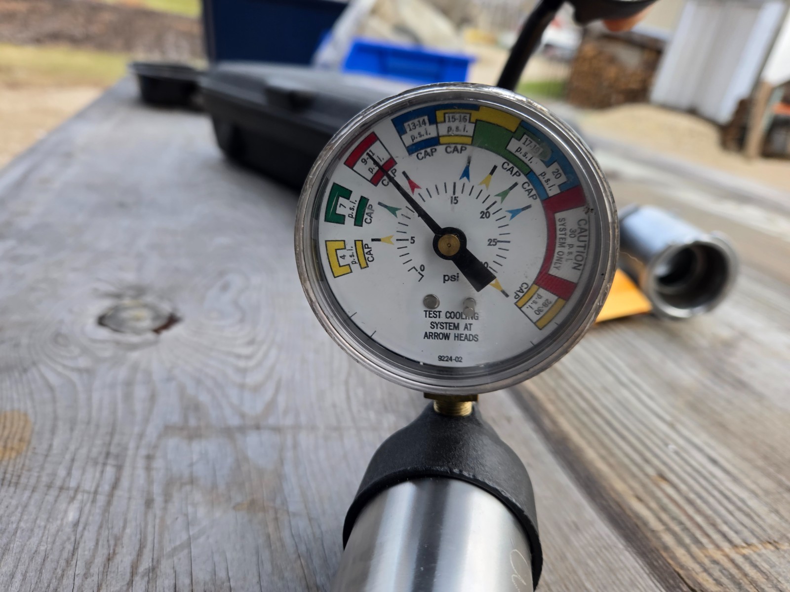 MotoRad MT300 Engine Coolant Pressure Testing System