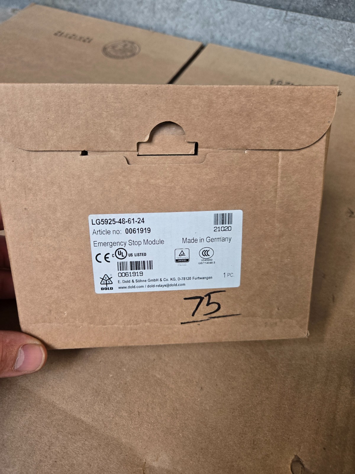 Dold LG5925-48-61-24 / LG5925.48/61/24 / LG5925486124 E-Stop Relay