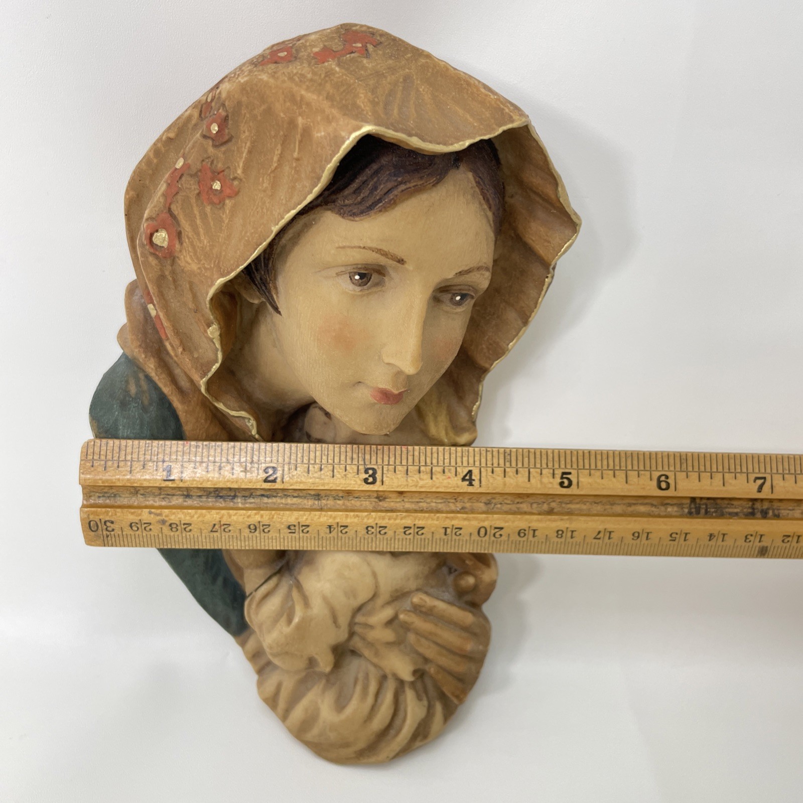 Mary & Baby Jesus Solid Resin Wall Plaque 7” Madonna Religious Decor Hand Painte