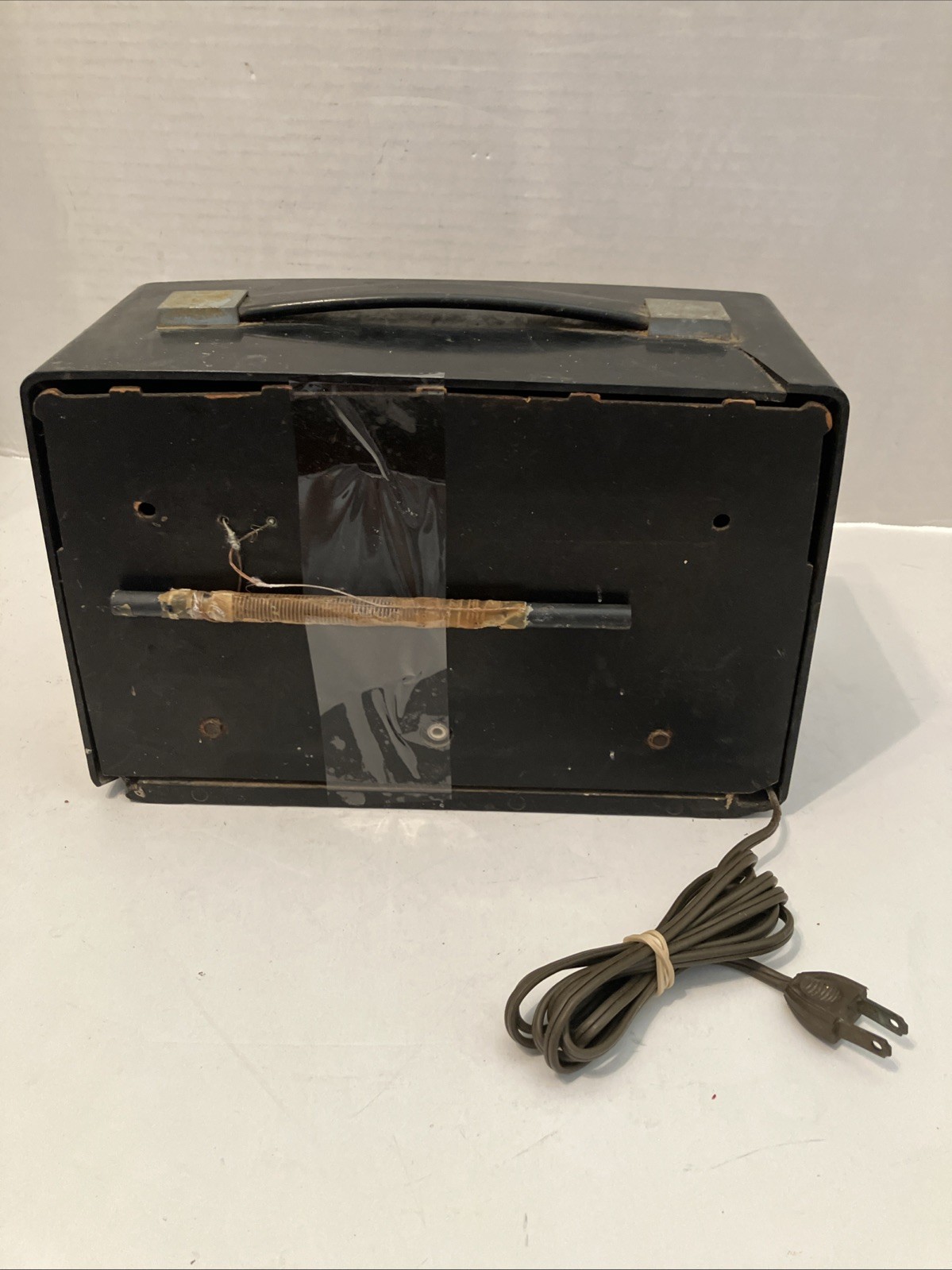 Vintage 1950’s Sylvania Model No. 614 AM Radio Parts And Repair Only