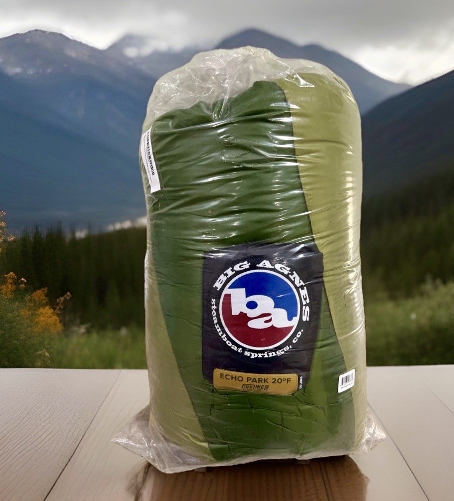 LAST ONE Big Agnes Echo Park 20 Degree Sleeping Bag Wide /Long Green NEW