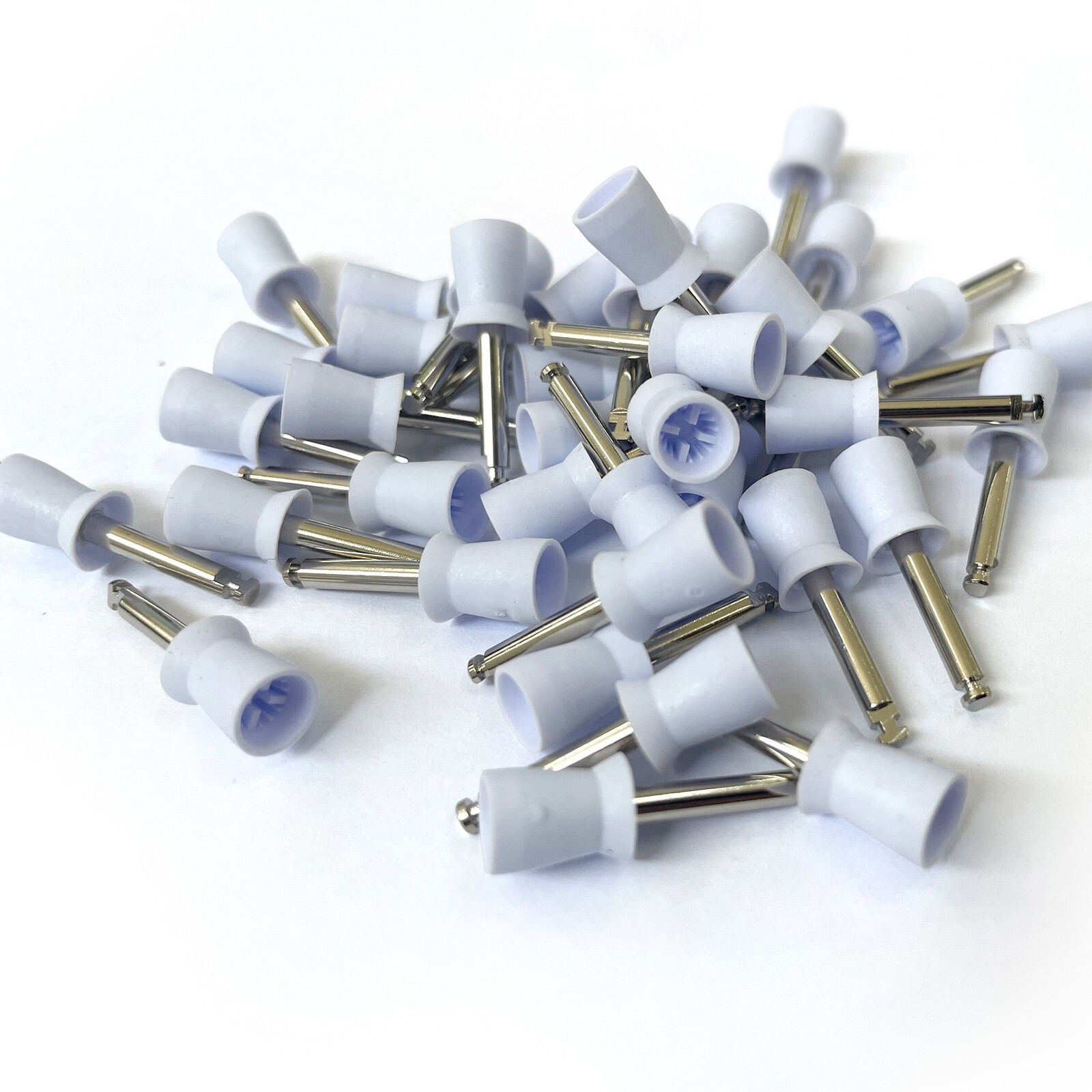 100Pcs Dental Rubber Prophy Teeth Polishing Cups Polish Latch Type Brushes White