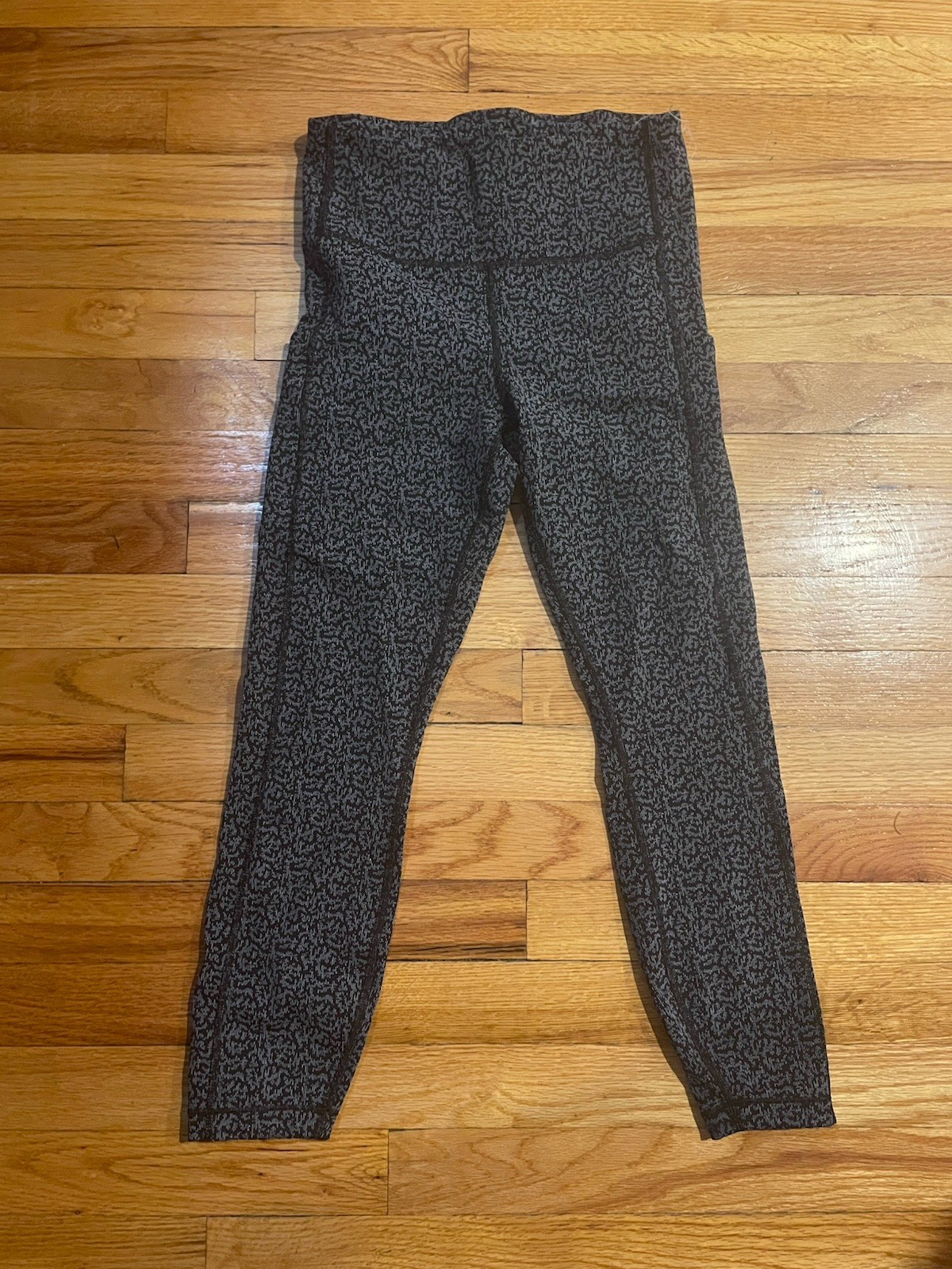 ATHLETA ULTIMATE STASH POCKET TEXTURED 118 TIGHTLEGGING Z18  - SIZE S