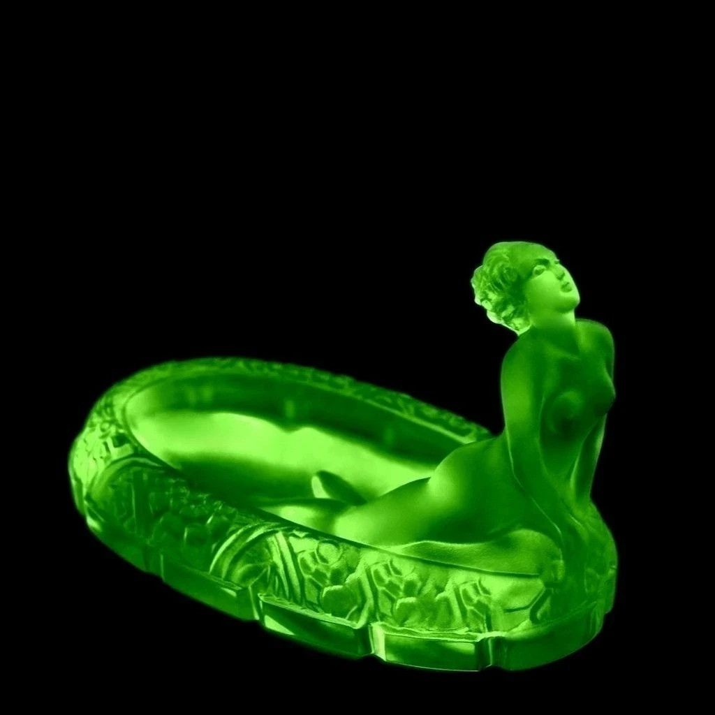 Green Uranium Glass Art Deco Jewelry Bowl 1930' H.Hoffmann by Lalique