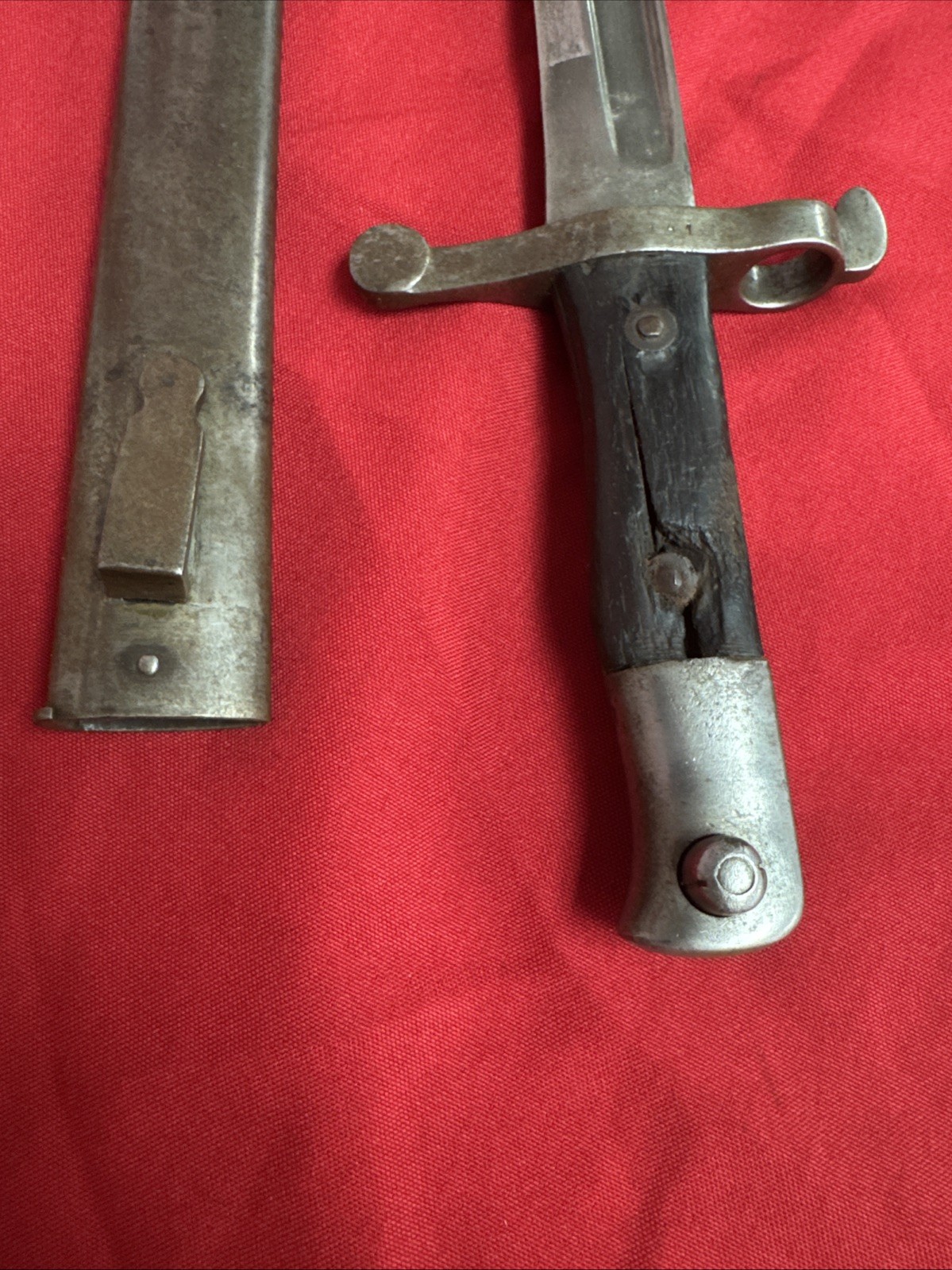PORTUGUESE MODEL 1885 BAYONET WITH SCABBARD MARKED STEYR A946