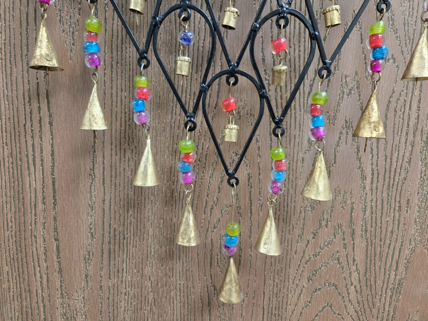 HANDMADE DIAMOND FLOWER RUSTY IRON METAL BELLS WINDCHIME