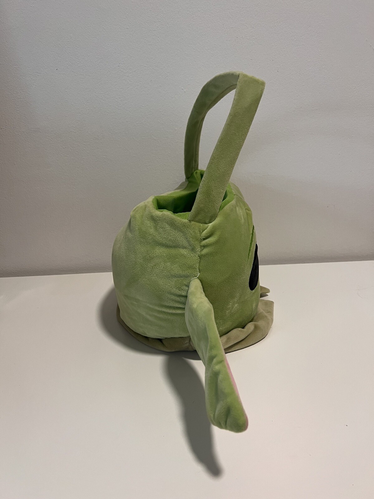 Baby Yoda Plush Easter Basket - Star Wars bucket Mandalorian - RARE HTF