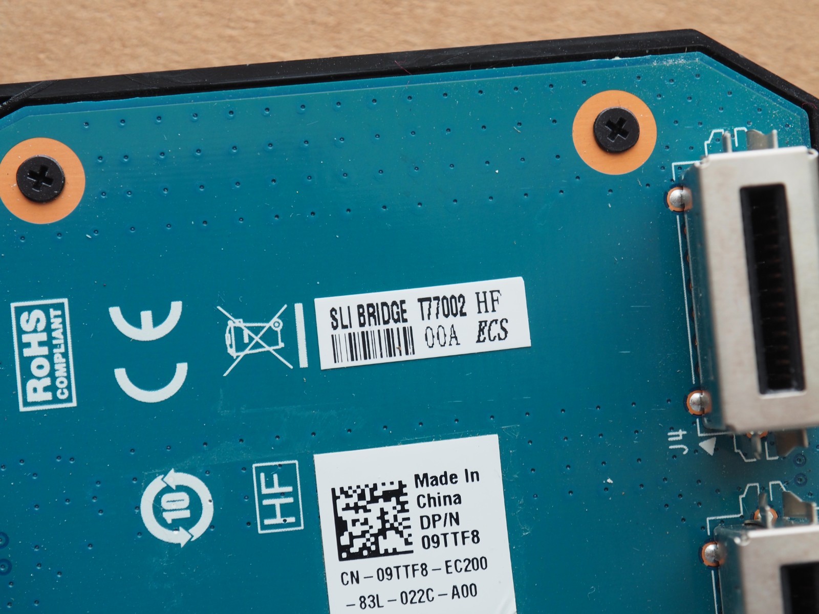 Used Dell Alienware Video Card SLI Bridge T77002 DELL 09TTF8 Connection Board