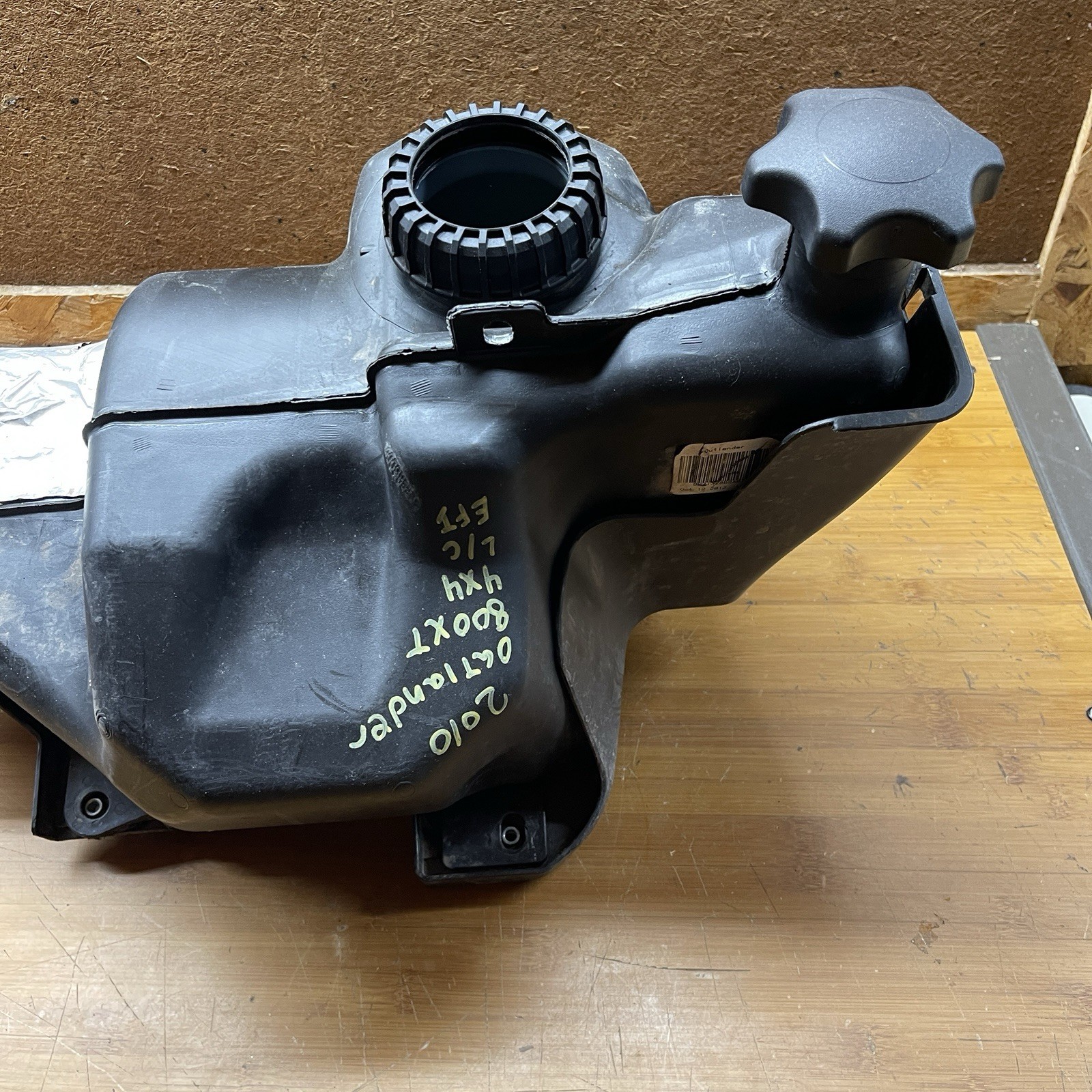 Can Am OEM Used 2009-2012 Outlander 500 650 800 Fuel Gas Tank 709000220