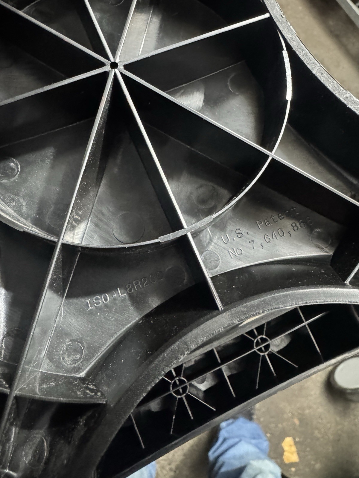 Lot of 2 IsoAcoustics ISO-L8R200 Acoustic Subwoofer Isolation Stand